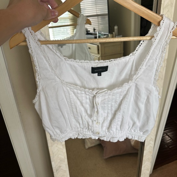 MAJORELLE Kendal Crop White Lace Buttoned Crop Top - Picture 3 of 6